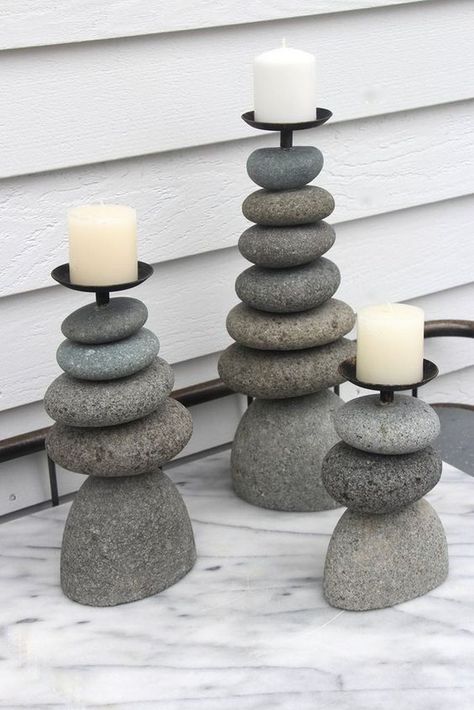 How to Make a Rock Candle Holder - Craft projects for every fan! Rock Candle Holder, Candle Holder Crafts, Rock Cairn, Rock Candle, Rock Sculpture, Art Pierre, Candles Handmade, Deco Originale, Rock Decor