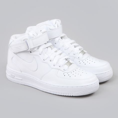 White Nike High Tops, Nike Shoes High Tops, White Bike, Nike Air Force 1 Mid, Nike Boots, Trendy Shoes Sneakers, Cute Nike Outfits, White Nike Shoes, Nike High Tops