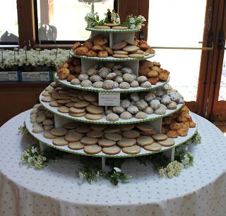 Instead Of Wedding Cake, Cookie Tower, Cookie Table Wedding, Cake Alternatives, Dessert Stands, Sweet Display, Cookie Display, Wedding Cake Images, Wedding Cake Prices