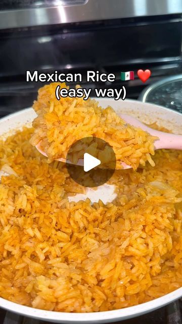 Spanish Rice In Oven, Quick Spanish Rice Recipe, Mexican At Home Recipes, How To Make Spanish Rice Easy, Easy Mexican Rice Recipe Simple, Simple Spanish Rice, Homemade Mexican Rice Easy, Microwave Mexican Rice, Mexican Dishes For Dinner