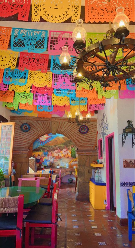 Mexico Aethestic, Mexican Aesthetic Restaurant, Mexican Bakery Design, Mexican Bakery Aesthetic, Cultura Mexicana Aesthetic, Mexican Bar Design, Mexican Restaurant Aesthetic, Mexico Aesthetic Culture, Mexico City Aesthetic