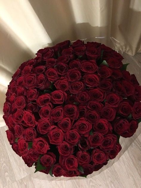 Flowers 🌺 on Twitter: "… " Boquette Flowers, Red Rose Bouquet, Flowers Bouquet Gift, Flower Therapy, Beautiful Bouquet Of Flowers, Luxury Flowers, Rose Wallpaper, Beautiful Bouquet, Flower Boxes