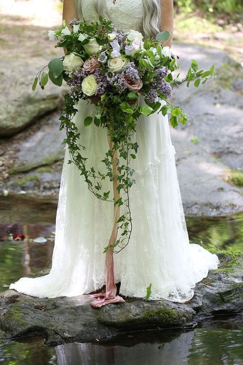 A fantastical Lord of the Rings meets Midsummer Night's Dream wedding Middle Earth Wedding, Midsummer Night's Dream Wedding, Lord Of The Rings Wedding, Elvish Wedding, Lotr Wedding, Midsummer Nights Dream Wedding, Enchanted Forest Wedding, Midsummer Night's Dream, Fairy Wedding