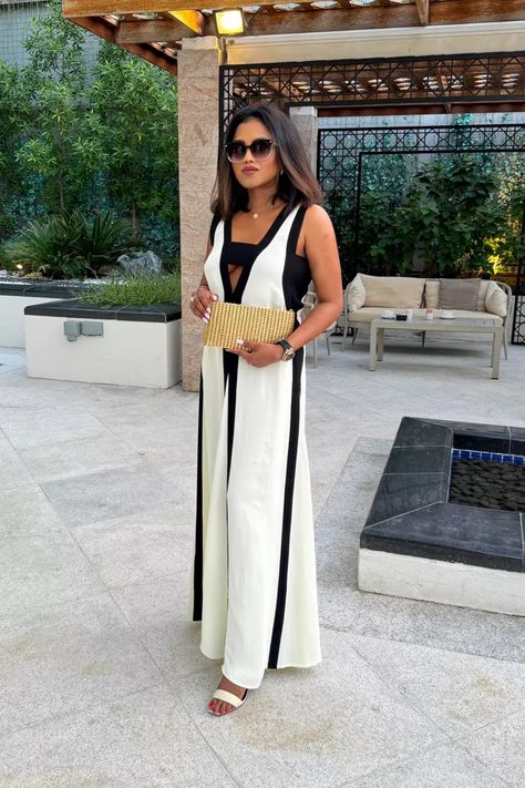 '7 Chic Dubai Summer Outfit Ideas to Beat the Heat in Style' - Magic of Clothes Outfit Inspo For Dubai, Dubai Fashion Women Outfits, Outfits For Dubai Vacation, Dubai Clothes, Dubai Fashion Women, Morocco Outfits, Dubai Outfits Ideas, Dubai Outfit, Dubai Summer