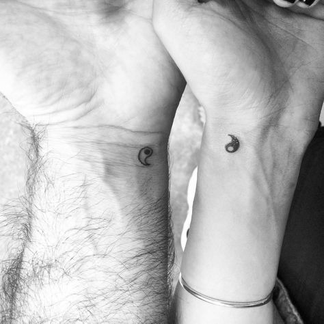 Dad Daughter Matching Tattoo Ideas, Father Daughter Small Tattoos, Cute Father Daughter Tattoos, Daughter And Father Tattoos Matching, Matching Daughter And Dad Tattoos, Tattoo Daughter And Father, Dad And Daughters Tattoo Ideas Matching, Matching Tattoos Father And Daughter, Matching Tattoos For Dad Daughter