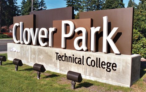 Clover Park Technical College on Behance Hotel Ideas Exterior, Park Signage Design, Monument Signage, Entrance Signage, Hotel Signage, Pylon Sign, Park Entrance, Wayfinding Signage Design, Hotel Ideas