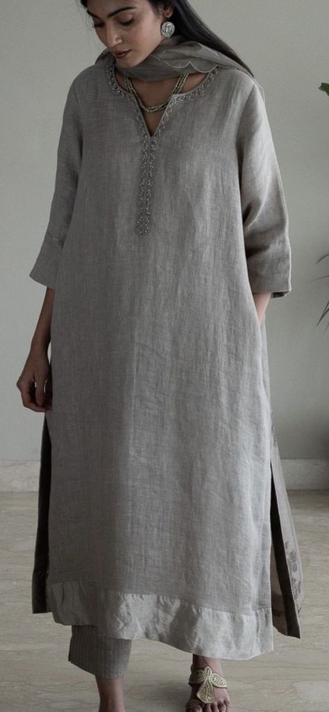 Linen Kurti Design, Shorshe Clothing, Linen Suits Women, Studio Images, A Line Kurti, New Kurti Designs, Simple Kurta Designs, Pakistani Fancy Dresses, Linen Pant