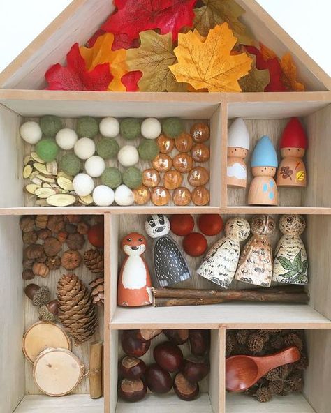 Reggio Provocations, Tinker Tray, Diorama Kids, Counselling Tools, Autumn 23, Instagram Autumn, Winter Woodland, Loose Parts, Play Ideas