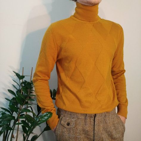 Yellow Turtleneck Outfit Men, 70s Turtleneck Outfit Men, Yellow Outfit Men, Turtle Neck Outfit Men, Turtleneck Outfit Men, Yellow Jumper, Turtle Neck Men, Shirt Outfit Men, Turtle Shirts