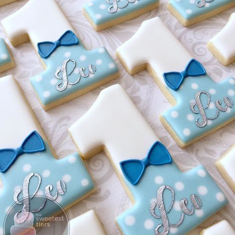 Birthday Cupcakes Boy, First Birthday Cookies, Super Cookies, Sugar Cookie Royal Icing, Pretty Cookies, Baby Cookies, Fancy Cookies, Beautiful Cookies, Cookie Inspiration