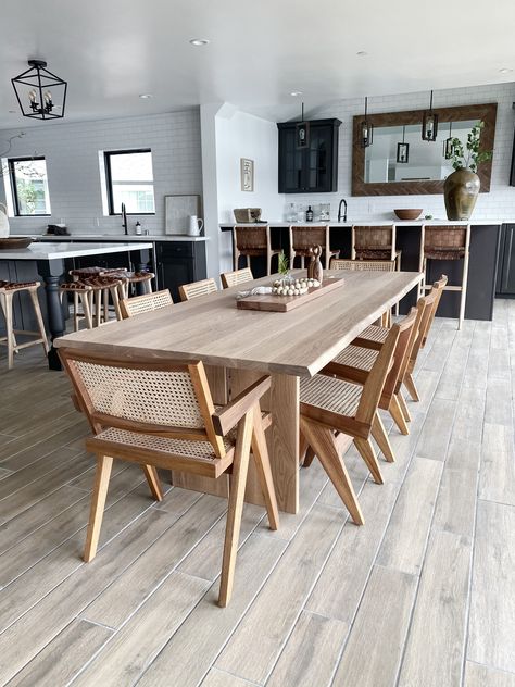 Bali Dining Room, Dining Contemporary, Light Oak Dining Table, Lake Condo, Dining Room Inspo, Oak Dining Room Table, Handmade Dining Table, Wooden Dining Table Designs, Oak Dining Room