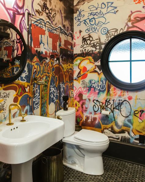 Bathroom with graffiti walls after renovation. Atlanta Graffiti, Renter Friendly Upgrades, Bathroom Graffiti, Happy Home Decor, Plant Jungle, Real Estate Staging, Minimal Plant, Bathroom Transformation, Dark Space