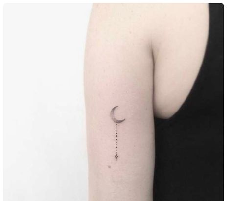 Small moon tattoo Boho Moon Tattoo, Line Moon Tattoo, Small Moon Tattoo, Small Moon Tattoos, Minimalistic Tattoo, Moon Tattoo Designs, Boho Moon, Dream Tattoos, Single Line