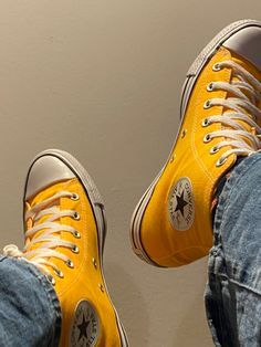 Yellow All Star, Stars Shoes, Converse Yellow, Converse Aesthetic, Yellow Converse, Yellow Jeans, Converse All Stars, Yellow Beige, Hype Shoes