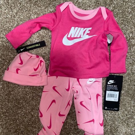 Nike Newborn Girl Outfit Nike Baby Girl Outfits, 3 Piece Outfit, Newborn Girl Outfits, Luxury Clothes, Girl Stuff, Sister In Law