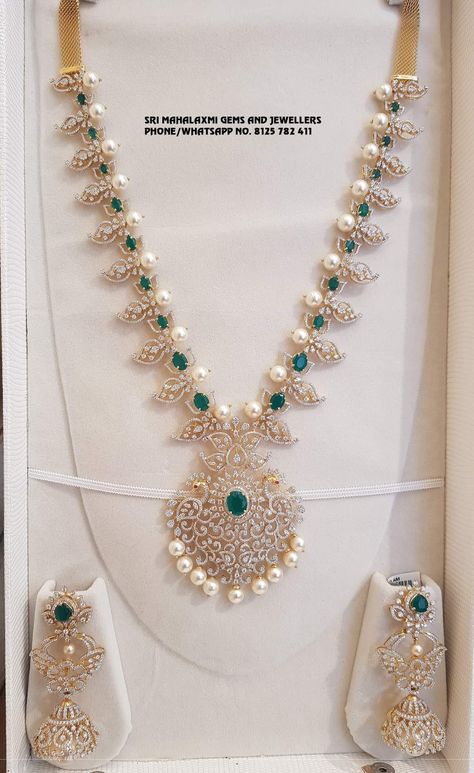 White Stone Haram, Diamond Long Necklace, Indian Diamond Jewellery, Diamond Wedding Jewelry, Gold Necklace Indian Bridal Jewelry, Diamond Necklace Designs, Gold Pendant Jewelry, Diamond Necklace Set, Diamond Jewelry Necklace