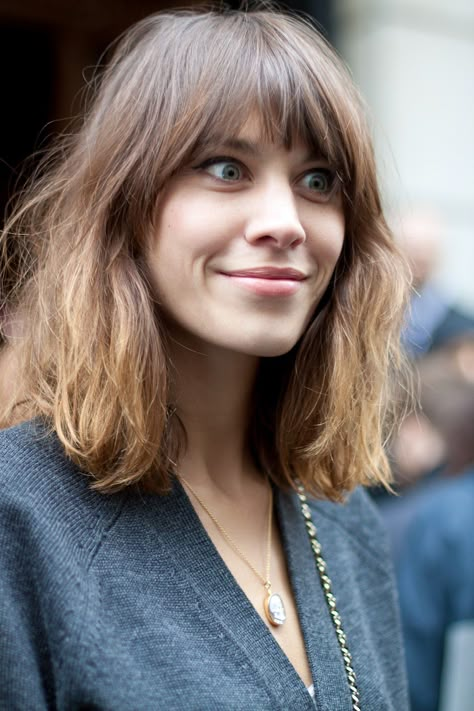 Alexa Chung hair Alexa Chung Haircut, Alexa Chung Hair, Pale Women, Hyundai Motor, Kia Motors, Mitsubishi Motors, Lob Haircut, Nissan Cars, Hair Bangs