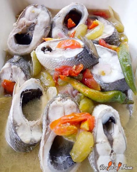 Paksiw na Bangus Recipe (vinegar fish stew) Paksiw Na Bangus, Pilipino Recipe, Bangus Recipe, Fijian Food, Pinoy Dishes, Pinoy Recipe, Street Food Design, Sea Foods, Filipino Dish