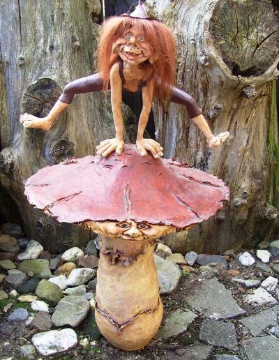 Hantverk Diy, Fairy Art Dolls, Goblin King, Elves And Fairies, Faeries Gardens, Green Goblin, Fairies Elves, Fairy Garden Diy, Mushroom Art