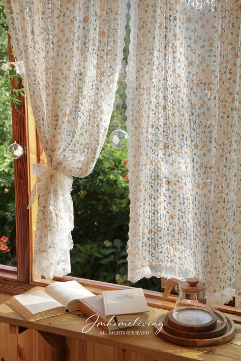 The printed lace-edges curtains in country style are truly beautiful, the warm sunlight filtering through the patterns casts a gentle play of light and shadow,creating a cozy ambiance. Custom sizes are available.  ✦ P L E A S E N O T E ✦ ✦ The size is measured when laid flat, It is recommended to choose a width 1.5 to 2 times wider than the window or rod for a better and more pleated appearance. ✦ Please pay attention to the size before purchase. We do not accept exchange or return for custom it Cute Kitchen Curtains, Guest Room Curtains, Lace Curtains Aesthetic, Cottage Curtains Ideas, Cottage Core Curtains, Short Bedroom Curtains, Cottage Core Livingroom, Country Cottage Curtains, Curtains For Bay Window