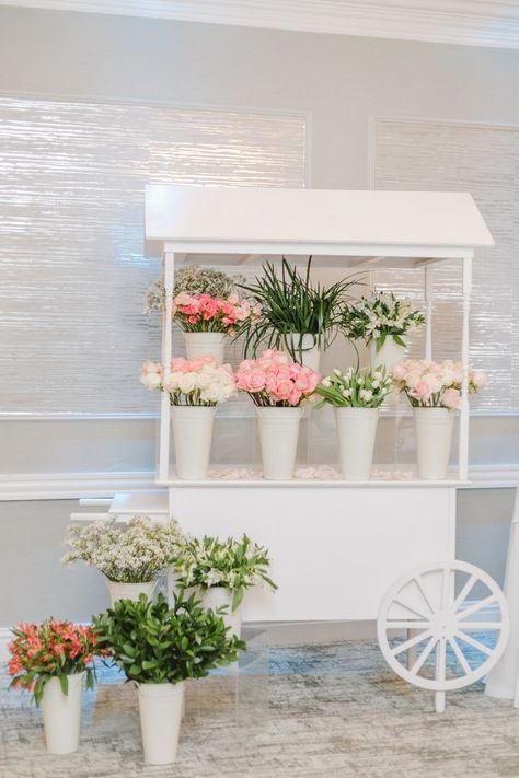 Cart With Flowers, Floral Therapy, Wedding Gate, Floral Design Business, Flower Truck, Bridal Shower Inspiration, Flower Cart, Flower Bar, Event Backdrop