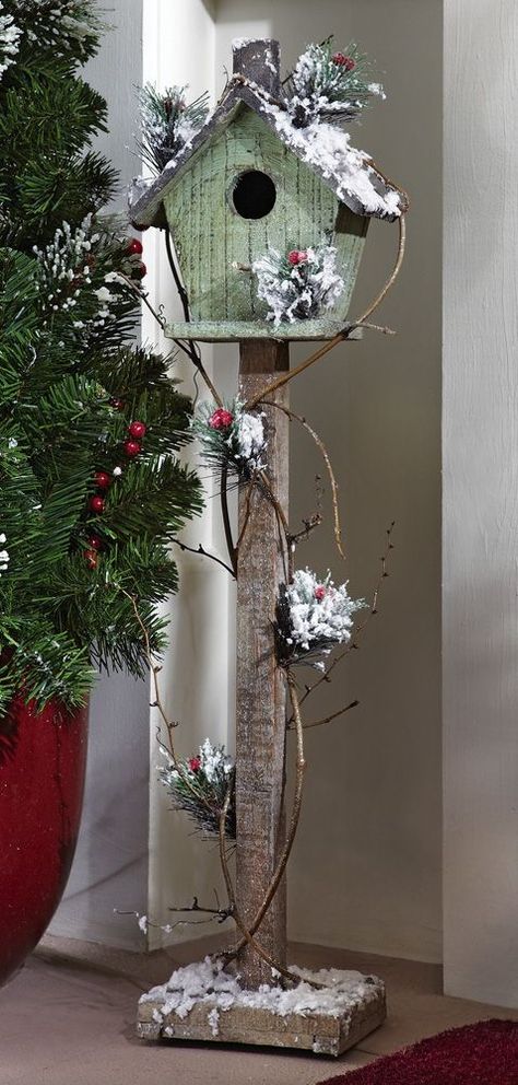 rustic christmas: Christmas Rustic, Christmas Bird, Christmas Porch, Primitive Christmas, Noel Christmas, Winter Crafts, Country Christmas, Christmas Deco, Xmas Crafts