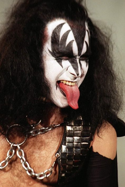 Gene Simmons Tongue, Gene Simmons Kiss, Vinnie Vincent, Kiss Members, Peter Criss, Ace Frehley, Celebrity Faces, Hot Band, Black Licorice