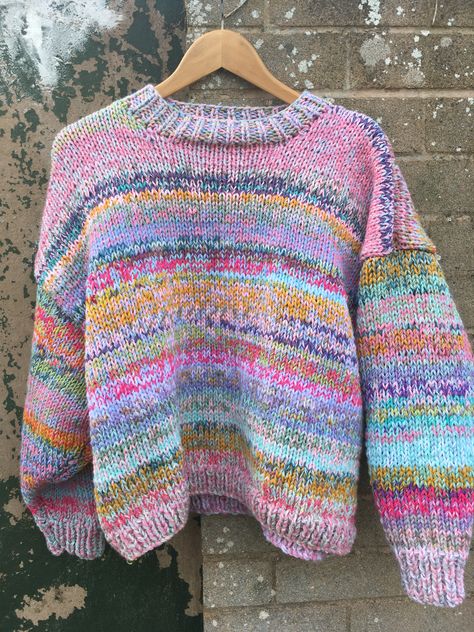 Colorful Knitted Sweaters, Scrappy Sweater, Multicolored Sweater, Pull Mohair, Scrap Yarn, Hippie Style Clothing, Quirky Fashion, How To Purl Knit, Hand Knitted Sweaters