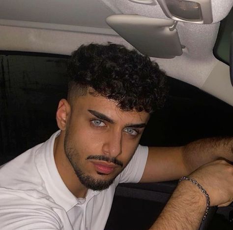 Muslim Beard, Arab Boys, Mustache And Goatee, Male Haircuts Curly, Blue Eyed Men, Light Skin Men, Handsome Arab Men, Attractive Eyes, Black Men Hairstyles