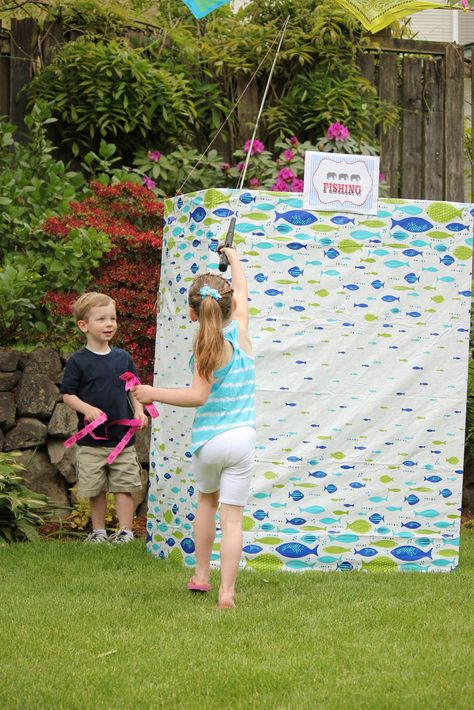 Carnival Party - Fishing Game - I found this fish table cloth at Walmart and stapled it around a large cardboard box. The kids loved it! Fall Festival Games, Fish Table, Carnival Crafts, Fun Halloween Party Games, Halloween Stem, Halloween Slime, Fall Carnival, Fun Halloween Games, Healthy Halloween Snacks