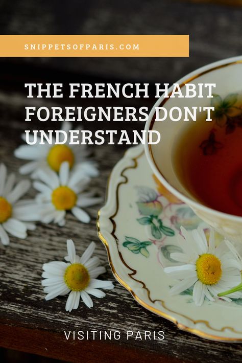 French Etiquette, Classic French Recipes, French Diet, Abroad Life, Moving To France, Meet Me In Paris, Paris Lifestyle, Etiquette Rules, Tea And Crumpets