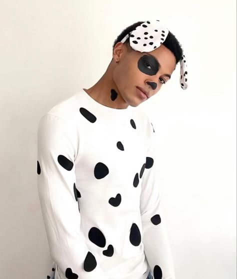 men dog / dalmatian costume Dalmatian Costume Men, Dalmatian Makeup, Dalmation Costume, Dog Makeup, Dog Dalmatian, Dalmatian Costume, Theme Nights, Puppy Costume, Dalmatian Puppy