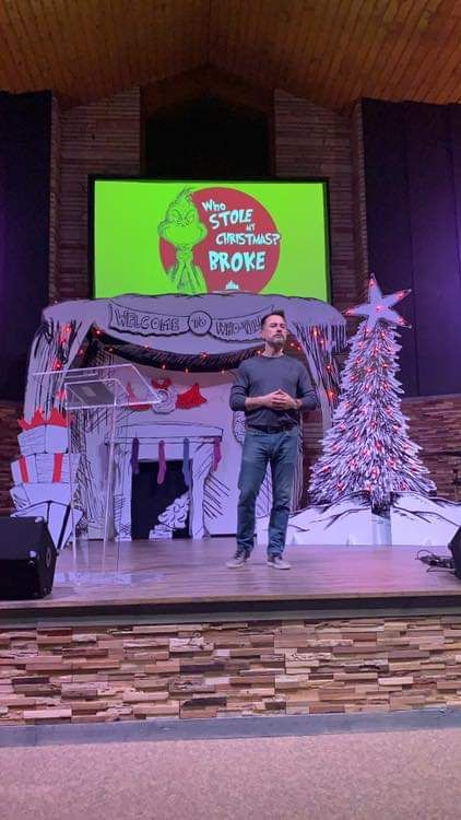 Grinch Stage Design, Grinch Play, Theater Art, Props Ideas, Church Christmas Decorations, Church Stage Design Ideas, Grinch Decorations, Stage Ideas, Christmas Stage