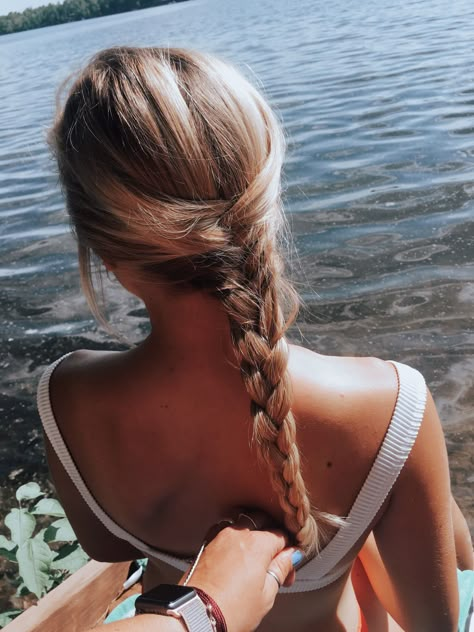 #braids #longhair #messy #summertime #cute #vibe #hairstyle #lake #fishtail #hair #easy Hairstyles For The Lake, Cute Lake Hairstyles, Boating Hair, Beach Braid Hairstyles, Boating Hairstyles, Boat Hairstyles, Lake Day Hair, Boat Day Hairstyles, Boat Hair Hairstyles