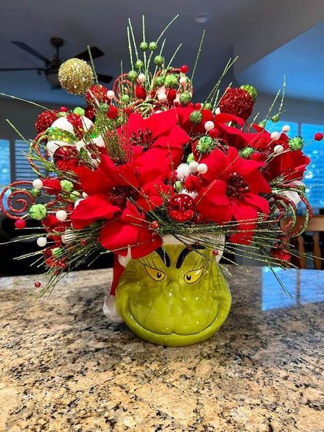 Grinch Lovers!!💚 | I Turned this Grinch Cookie Jar into a Vase | Facebook Grinch Cookie Jar, Grinch Floral Arrangement, Grinch Flower Arrangement, Grinch Arrangement, Grinch Bouquet, Grinch Decor Ideas, Grinch Centerpiece, Grinchmas Decorations, Grinch Dinner