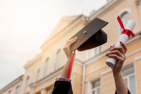 Graduation Diploma, Graduation Photography Poses, Graduation Poses, Happy Students, Graduation Picture Poses, Graduation Photography, Low Angle, Top Colleges, Entrance Exam