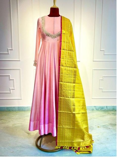 Jayanthi Reddy Anarkali, Anarkali Dress Pattern From Saree, Designer Anarkali Dresses, Long Gown Design, Anarkali Dress Pattern, Long Frock, Long Dress Design, Maggam Work Blouses, Indian Gowns Dresses