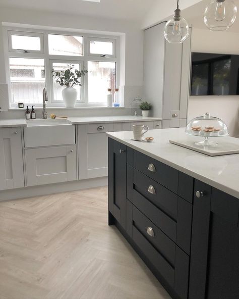 Carina on Instagram: “New kitchen angle... I really do need to remember I have other rooms in the house but this is my fave so you’ll have to put up with it for…” Lvt Flooring Kitchen, Oak Lvt Flooring, Kitchen Angle, Kitchen Herringbone, Herringbone Kitchen, Direct Wood Flooring, Flooring Kitchen, Open Plan Kitchen Diner, Cheap Flooring