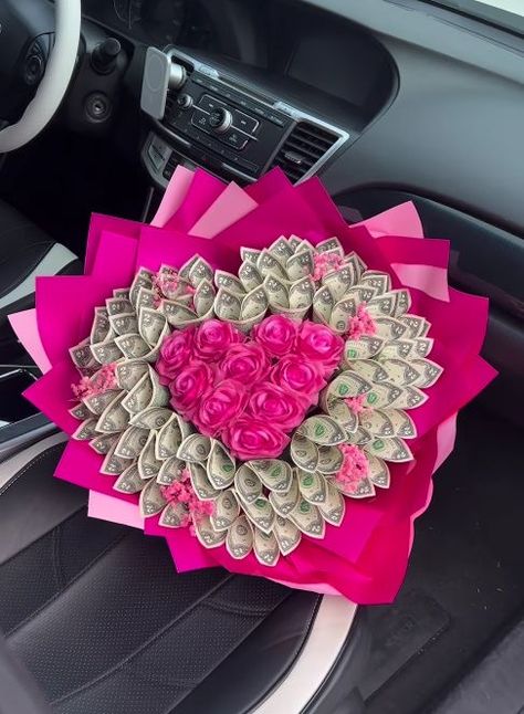 Money Bouquets, Bouquet Business, Roses Bouquet Gift, Money Rose, Birthday Flowers Bouquet, Money Flowers, Luxury Flower Bouquets, Money Bouquet, Creative Money Gifts