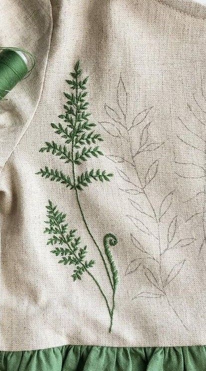 Green Leaf Embroidery, Grape Vine Embroidery, Hand Embroidery Vines, Simple Floral Embroidery Designs, Moss Embroidery On Clothes, Embroidered Vines And Flowers, Leaves Embroidery Design, Plant Embroidery Simple, Ivy Embroidery Pattern