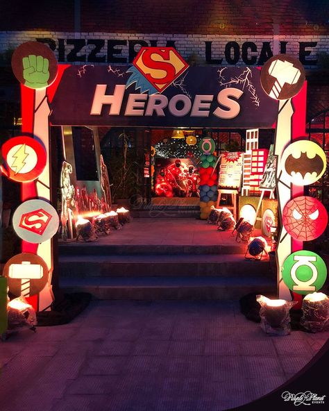 Avengers Theme Birthday Party, Avengers Theme Birthday, Avengers Decorations, Avengers Birthday Party Decorations, Marvel Decor, Superhero Party Decorations, Classroom Christmas Decorations, Marvel Birthday Party, Superhero Decorations