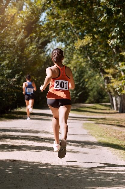 Running Looking Back Reference, Running Person Reference, Running From Behind Reference, Running Photography Aesthetic, Running Back View, Run Pose, Running Pics, Runner Photography, Trail Running Photography