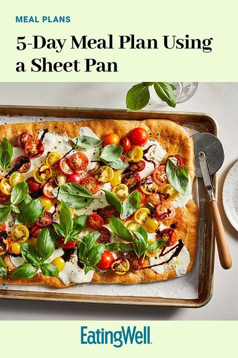 We've pulled together a five-day meal plan that uses a sheet pan to help you eat healthy throughout the week. Each recipe makes at least four servings and requires just 15 minutes or less of active time, so you can kick back and enjoy a tasty dinner with ease.#healthymealplans #mealplans #5daymealplans #sheetpanmeals #sheetpanrecipes Fresh Healthy Recipes, Dinner Meal Plan, 5 Day Meal Plan, Quick Vegetarian Dinner, Pork Chop Dinner, Clean Eating Challenge, Tasty Dinner, Clean Eating Meal Plan, Dinner Meal