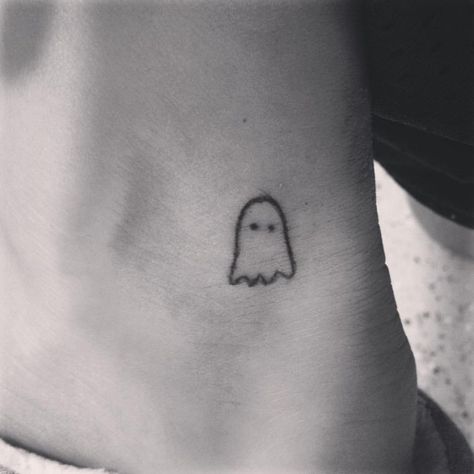 Stick Tattoo, Stick Poke Tattoo, Tato Henna, Ghost Tattoo, Stick N Poke Tattoo, Small Tattoos Simple, Small Hand Tattoos, Poke Tattoo, Small Tattoos For Guys