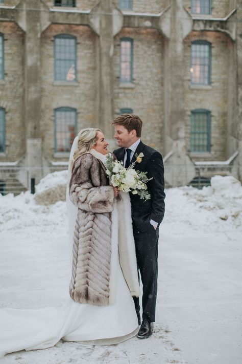 Winter bride wearing fur coat. Wedding Fur Coat, Romantic Winter Wedding, Wedding Fur, Winter Bride, Ceremony Music, Event Planning Company, Minnesota Wedding, Fox Fur Coat, Outdoor Photos