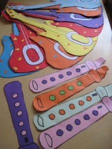 paper guitar craft Paper Guitar, Music Crafts Preschool, Guitar Craft, Letter D Crafts, Instrument Craft, Guitar Crafts, Spring Music, Kindergarten Projects, Instruments Art