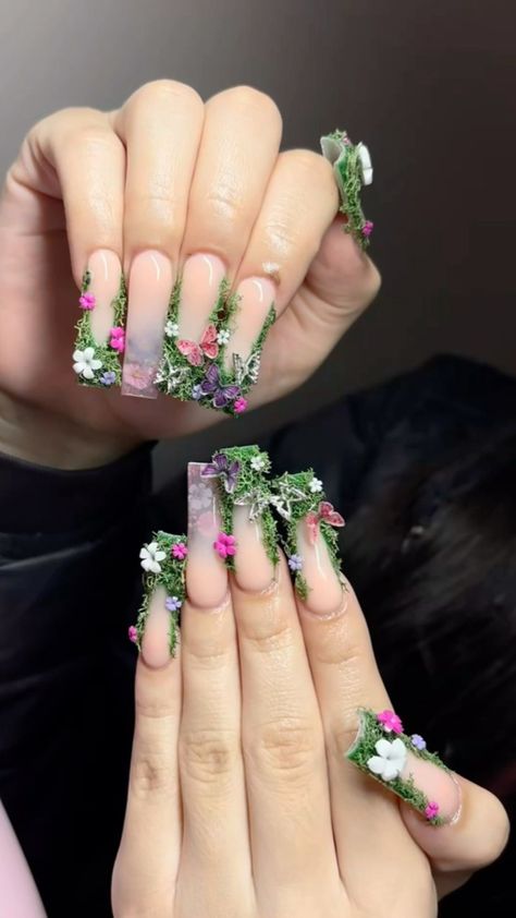 Nature Inspired Acrylic Nails, Moss Garden Nails, Sza Nails Acrylic, Chunky Charm Nails, Nail Ideas Extra, Dope Nails Summer, Junk Nails Designs, Extra Acrylic Nails, Unique Acrylic Nails Creative