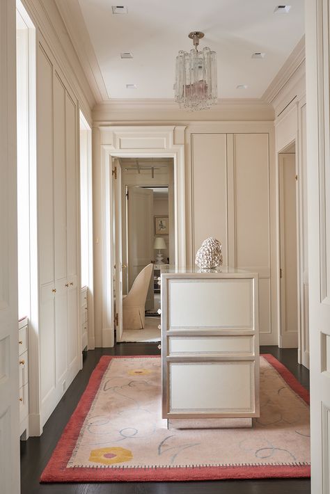 Colonial Modern, Central Park West, Luxury Closets Design, Wardrobe Room, Closet Inspiration, Wood Interiors, Architectural Inspiration, Closet Design, Beauty Room