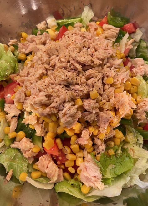 Romaine lettuce, Roma tomatoes, Cubanelle peppers, Red onion, Corn, Tuna, Boiled eggs, Olive oil, Red wine vinegar, Salt & pepper Cubanelle Pepper, Wine Vinegar, Roma Tomatoes, Corn Salads, Romaine Lettuce, Red Wine Vinegar, Boiled Eggs, Red Onion, Fried Rice