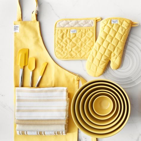 William Sonoma Kitchen, Table Setting Inspiration, Melamine Bowls, Knife Storage, Towel Sets, Organization Furniture, Kitchen Fabric, Cute Aprons, Mixing Bowls Set